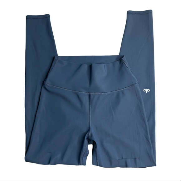 Alo Ripped Warrior Row of Slits Leggings - Picture 5 of 12